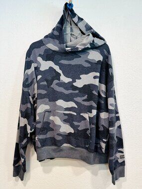 Pink Victorias Secret Hoodie Sweatshirt Pullover Gray Camouflage Camo Size Large